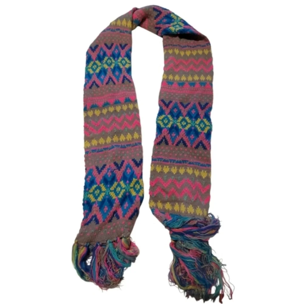 NWT Old Navy Neon Pink Blue Yellow Chevron Multicolor Modern Knit Fringe Scarf